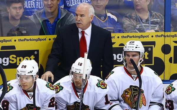 Blackhawks head coach  Joel Quenneville could face discipline for gesturing towards officials. (Billy Hurst/(Cal Sport Media via AP Images)